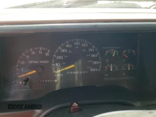 2000 Chevrolet Silverado 3500 z VIN 1GCHK33J5YF400969, wystawiony jako Copart lot #87955445 z przebiegiem 114 683 mil mil oraz Szkody całkowita. Historia ofert i sprzedaży dostępna na DreamBid. Obrazek 9.