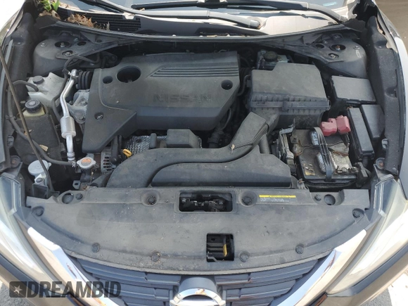 2016 Nissan Altima S z VIN 1N4AL3AP8GN380359, wystawiony jako Copart lot #59195915 z przebiegiem 172 069 mil mil oraz Czysty tytuł • Clean title. Historia ofert i sprzedaży dostępna na DreamBid. Obrazek 11.