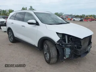 2019 Kia Sorento EX z VIN 5XYPHDA51KG512534, wystawiony jako IAAI lot #42246537 z przebiegiem 138 772 mil mil oraz . Historia ofert i sprzedaży dostępna na DreamBid. Obrazek 1.