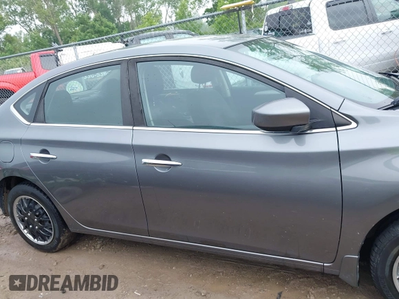 2017 Nissan Sentra S z VIN 3N1AB7AP3HY255605, wystawiony jako IAAI lot #42431005 z przebiegiem 168 152 mil mil oraz . Historia ofert i sprzedaży dostępna na DreamBid. Obrazek 14.