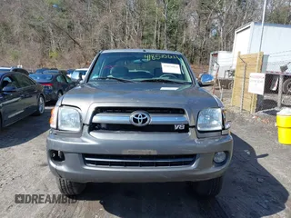 2004 Toyota Tundra SR5 with VIN 5TBDT44194S452527, listed as a IAAI auction lot 41851064 with 211,346 mi miles and . Bid and sale history available at DreamBid. Image 12.