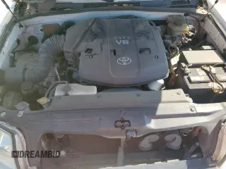 2004 Toyota 4Runner SR5 с VIN JTEZU14R340020805, выставлен на аукционе Copart как лот 61629045 с пробегом 249 943 миль миль и Чистый • Clean title. История ставок и продаж доступна на DreamBid. Изображение 12.