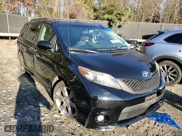 2013 Toyota Sienna SE с VIN 5TDXK3DC9DS390825, выставлен на аукционе Copart как лот 82363794 с пробегом 244 673 миль миль и Списание • Salvage title. История ставок и продаж доступна на DreamBid. Изображение 12.