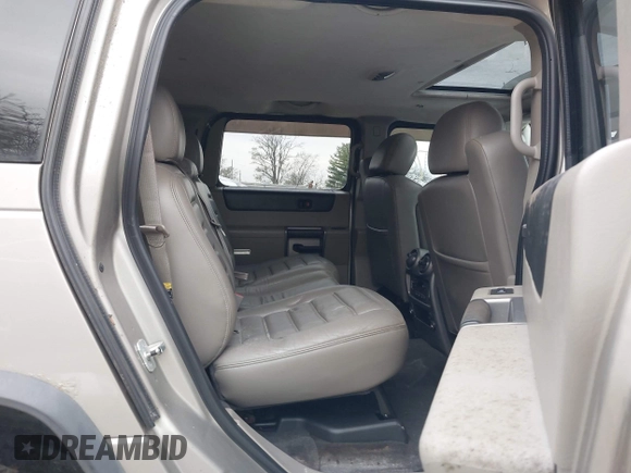 2004 Hummer H2 z VIN 5GRGN23U94H100078, wystawiony jako IAAI lot #42028741 z przebiegiem 106 795 mil mil oraz . Historia ofert i sprzedaży dostępna na DreamBid. Obrazek 8.