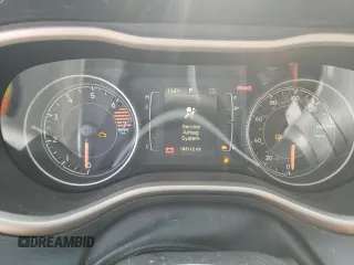 2016 Jeep Cherokee Sport z VIN 1C4PJLAB3GW233584, wystawiony jako Copart lot #61441815 z przebiegiem 168 112 mil mil oraz Szkoda całkowita • Salvage title. Historia ofert i sprzedaży dostępna na DreamBid. Obrazek 9.