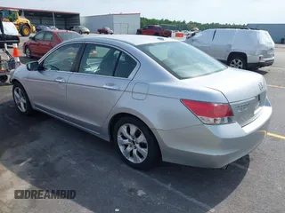 2010 Honda Accord EX-L z VIN 1HGCP3F85AA007255, wystawiony jako IAAI lot #42266441 z przebiegiem 156 221 mil mil oraz . Historia ofert i sprzedaży dostępna na DreamBid. Obrazek 3.