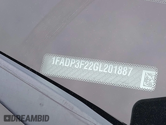 2016 Ford Focus SE with VIN 1FADP3F22GL201887, listed as a IAAI auction lot 41918923 with 119,198 mi miles. Bid and sale history available at carsss.com. Image 9.