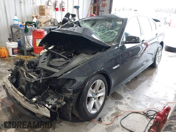 2011 BMW 5 Series 528i with VIN WBAFR1C56BC740485, listed as a IAAI auction lot 41712143 with Not Provided miles and . Bid and sale history available at carsss.com. Image 19.