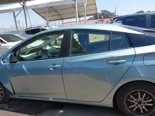 2017 Toyota Prius Two with VIN JTDKARFU9H3042326, listed as a IAAI auction lot 41991608 with 90,089 mi miles. Bid and sale history available at carsss.com. Image 14.
