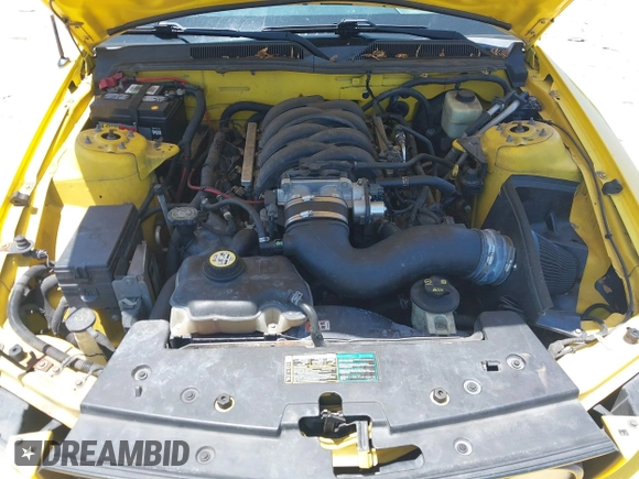 2005 Ford Mustang GT Deluxe z VIN 1ZVHT82HX55243155, wystawiony jako IAAI lot #42345004 z przebiegiem 205 632 mil mil oraz . Historia ofert i sprzedaży dostępna na DreamBid. Obrazek 10.