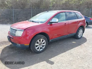 2007 Lincoln MKX with VIN 2LMDU68C77BJ02928, listed as a IAAI auction lot 41921913 with 101,100 mi miles. Bid and sale history available at carsss.com. Image 2.