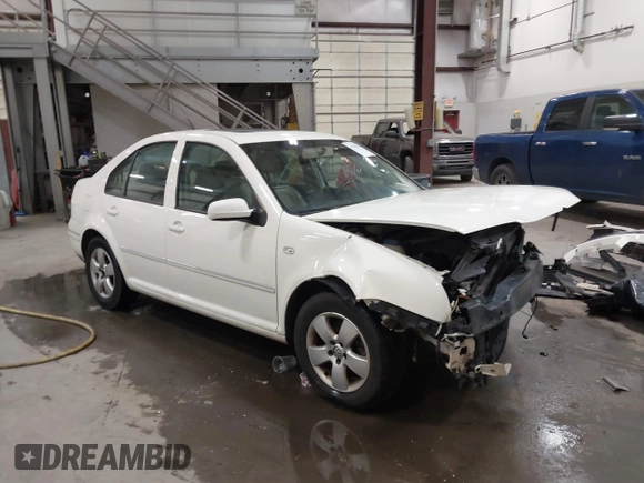 2004 Volkswagen Jetta GLS z VIN 3VWSK69MX4M078023, wystawiony jako IAAI lot #41198138 z przebiegiem 153 830 mil mil oraz . Historia ofert i sprzedaży dostępna na DreamBid. Obrazek 1.