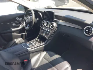 2017 Mercedes-Benz C 300 with VIN 55SWF4JB2HU205606, listed as a IAAI auction lot 42204344 with 88,162 mi miles and . Bid and sale history available at DreamBid. Image 5.