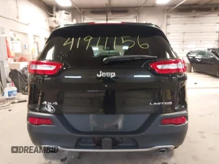 2014 Jeep Cherokee Limited with VIN 1C4PJMDS2EW202518, listed as a IAAI auction lot 41911156 with 119,533 mi miles. Bid and sale history available at carsss.com. Image 16.