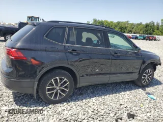 2021 Volkswagen Tiguan S z VIN 3VV1B7AX2MM020872, wystawiony jako Copart lot #57106925 z przebiegiem 92 908 mil mil oraz Tytuł czysty. Historia ofert i sprzedaży dostępna na DreamBid. Obrazek 3.