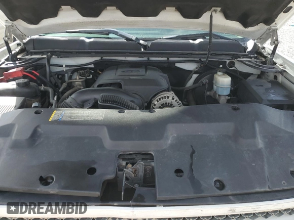 2011 Chevrolet Silverado 1500 LT with VIN 3GCPKSE36BG138213, listed as a Copart auction lot 52135275 with 305,791 mi miles and Salvage Title. Bid and sale history available at DreamBid. Image 11.