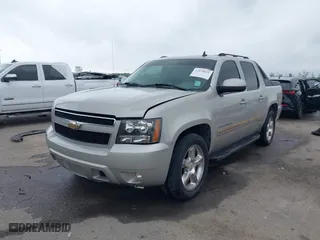 2007 Chevrolet Avalanche LTZ with VIN 3GNEC12J67G134064, listed as a IAAI auction lot 42029811 with 1 mi miles. Bid and sale history available at carsss.com. Image 2.