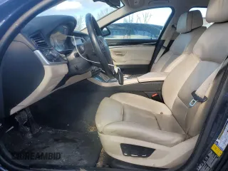 2012 BMW 5 Series 550i xDrive z VIN WBAFU9C58CC788178, wystawiony jako Copart lot #42806645 z przebiegiem 95 447 mil mil oraz Szkoda całkowita • Salvage title. Historia ofert i sprzedaży dostępna na DreamBid. Obrazek 7.