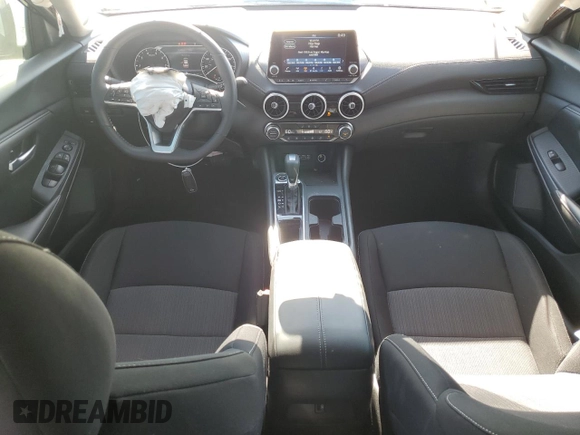 2024 Nissan Sentra SV with VIN 3N1AB8CV2RY242542, listed as a Copart auction lot 61614795 with 5,960 mi miles and Salvage title. Bid and sale history available at DreamBid. Image 8.