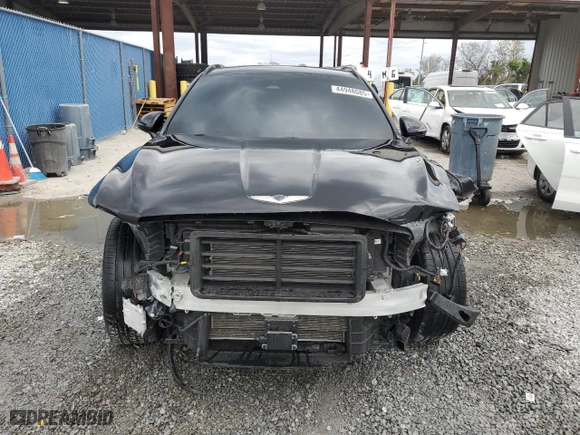 2022 Genesis GV70 2.5T with VIN KMUMADTBXNU058164, listed as a Copart auction lot 44948085 with 0 mi miles and Salvage Title. Bid and sale history available at carsss.com. Image 5.