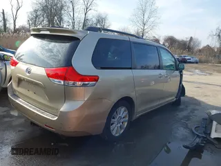 2014 Toyota Sienna Ltd with VIN 5TDDK3DC0ES091759, listed as a IAAI auction lot 41150493 with 155,165 mi miles. Bid and sale history available at carsss.com. Image 4.