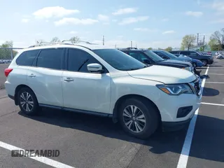 2017 Nissan Pathfinder SV z VIN 5N1DR2MN7HC695396, wystawiony jako IAAI lot #41899881 z przebiegiem 162 061 mil mil oraz . Historia ofert i sprzedaży dostępna na DreamBid. Obrazek 13.