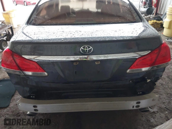 2011 Toyota Avalon with VIN 4T1BK3DB7BU375519, listed as a IAAI auction lot 42103462 with 189,472 mi miles and . Bid and sale history available at carsss.com. Image 17.