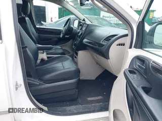 2013 Chrysler Town & Country Touring with VIN 2C4RC1BG4DR648838, listed as a IAAI auction lot 42004977 with 218,814 mi miles. Bid and sale history available at carsss.com. Image 5.