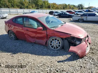 2013 Dodge Dart SXT with VIN 1C3CDFBA8DD287889, listed as a Copart auction lot 77431774 with 163,464 mi miles and Clean Title. Bid and sale history available at DreamBid. Image 4.