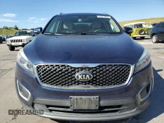 2017 Kia Sorento LX with VIN 5XYPGDA5XHG334764, listed as a Copart auction lot 62677035 with 60,488 mi miles and Salvage title. Bid and sale history available at DreamBid. Image 5.