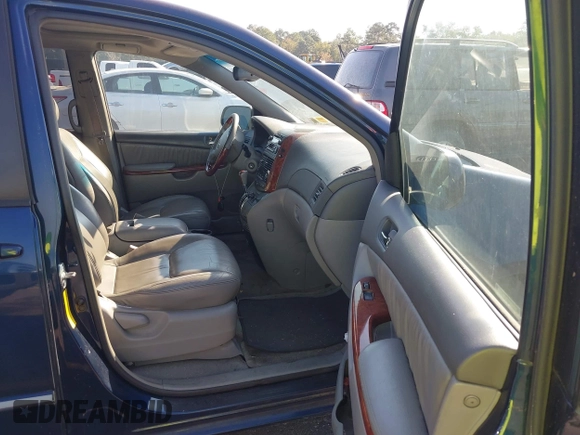 2004 Toyota Sienna XLE with VIN 5TDZA22C94S081042, listed as a IAAI auction lot 40532461 with 117,816 mi miles and . Bid and sale history available at DreamBid. Image 5.