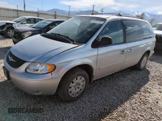 2005 Chrysler Town & Country LX with VIN 2C4GP44R25R483773, listed as a Copart auction lot 52019725 with 244,319 mi miles and Salvage Title. Bid and sale history available at DreamBid. Image 1.