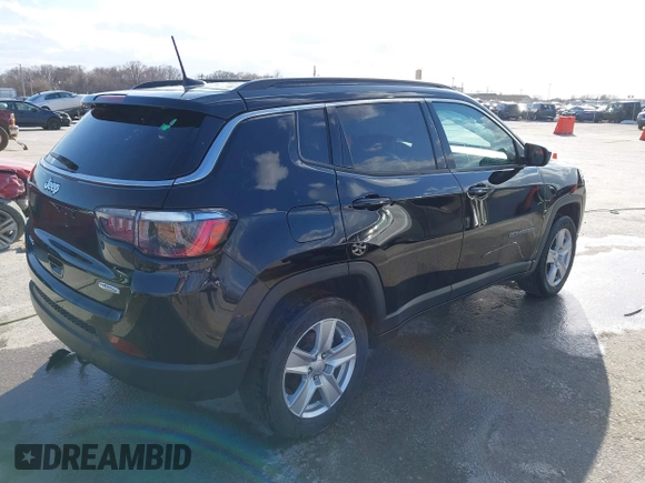2022 Jeep Compass Latitude with VIN 3C4NJDBB9NT210065, listed as a IAAI auction lot 41744663 with 38,763 mi miles and . Bid and sale history available at DreamBid. Image 4.