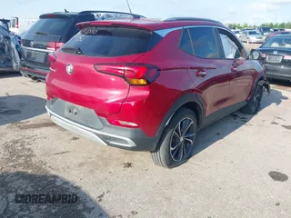 2020 Buick Encore GX Select z VIN KL4MMDSL1LB122826, wystawiony jako IAAI lot #42193925 z przebiegiem 65 805 mil mil oraz . Historia ofert i sprzedaży dostępna na DreamBid. Obrazek 4.