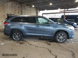 2019 Toyota Highlander SE with VIN 5TDJZRFH4KS747306, listed as a IAAI auction lot 41867414 with 96,247 mi miles. Bid and sale history available at carsss.com. Image 13.