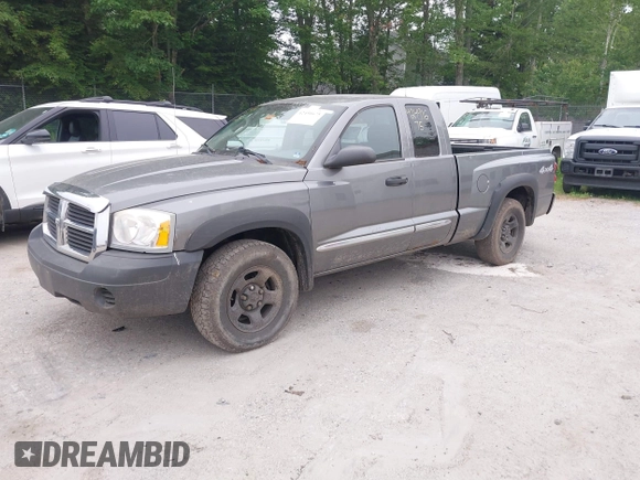 2005 Dodge Dakota с VIN 1D7HW22N85S140207, выставлен на аукционе IAAI как лот 42491675 с пробегом 137 990 миль миль и . История ставок и продаж доступна на DreamBid. Изображение 2.