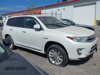 2013 Toyota Highlander Limited z VIN JTEDC3EH5D2013079, wystawiony jako IAAI lot #42479309 z przebiegiem Nie podano mil oraz . Historia ofert i sprzedaży dostępna na DreamBid. Obrazek 13.