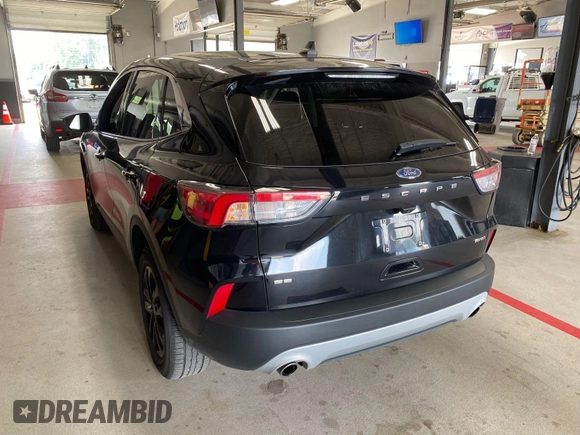 2022 Ford Escape SE z VIN 1FMCU9G67NUB89080, wystawiony jako IAAI lot #42788982 z przebiegiem 54 984 mil mil oraz . Historia ofert i sprzedaży dostępna na DreamBid. Obrazek 10.