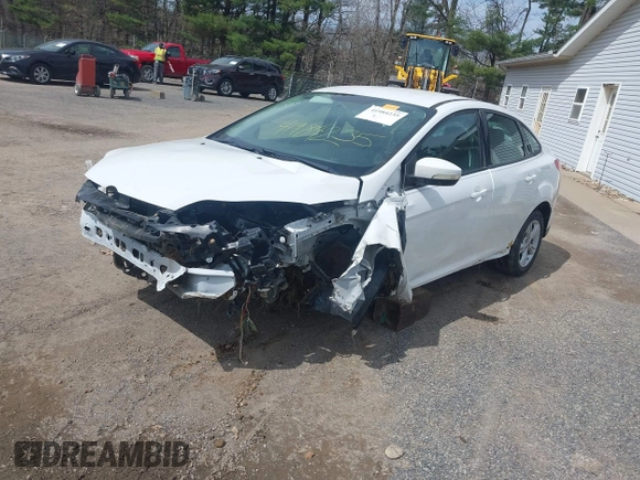 2014 Ford Focus SE with VIN 1FADP3F21EL347114, listed as a IAAI auction lot 41984235 with 110,559 mi miles and . Bid and sale history available at carsss.com. Image 2.