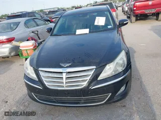 2014 Hyundai Genesis 3.8L with VIN KMHGC4DD7EU264631, listed as a IAAI auction lot 42033725 with 183,397 mi miles. Bid and sale history available at carsss.com. Image 12.