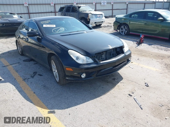 2009 Mercedes-Benz CLS 550 with VIN WDDDJ72X99A147500, listed as a IAAI auction lot 42171468 with 73,956 mi miles and . Bid and sale history available at DreamBid. Image 1.