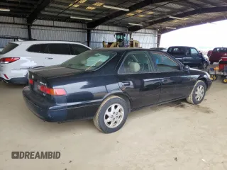1998 Toyota Camry LE z VIN JT2BF28KXW0141801, wystawiony jako Copart lot #48014915 z przebiegiem 189 656 mil mil oraz Czysty tytuł • Clean title. Historia ofert i sprzedaży dostępna na DreamBid. Obrazek 3.