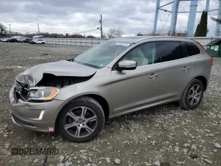 2014 Volvo XC60 R-Design Premier Plus with VIN YV4902DZ3E2539782, listed as a Copart auction lot 50955235 with 217,089 mi miles and Salvage Title. Bid and sale history available at DreamBid. Image 1.