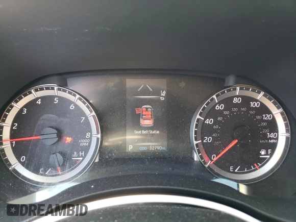 2022 Toyota Highlander LE z VIN 5TDZZRAH4NS553356, wystawiony jako Copart lot #45994865 z przebiegiem 32 790 mil mil oraz Szkoda całkowita • Salvage title. Historia ofert i sprzedaży dostępna na DreamBid. Obrazek 9.