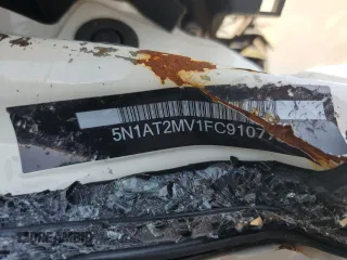 2015 Nissan Rogue SL z VIN 5N1AT2MV1FC910773, wystawiony jako Copart lot #59947695 z przebiegiem Nie podano mil oraz Nie do naprawy • Non repairable. Historia ofert i sprzedaży dostępna na DreamBid. Obrazek 13.