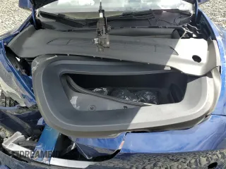 2024 Tesla Model Y Performance z VIN 7SAYGDEF6RA268195, wystawiony jako Copart lot #53211075 z przebiegiem Nie podano mil oraz Szkoda całkowita • Salvage title. Historia ofert i sprzedaży dostępna na DreamBid. Obrazek 13.