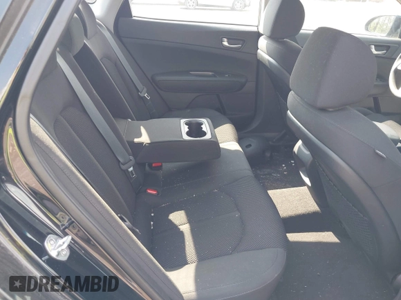2019 Kia Optima LX with VIN 5XXGT4L3XKG349221, listed as a IAAI auction lot 41982906 with 31,251 mi miles. Bid and sale history available at carsss.com. Image 8.