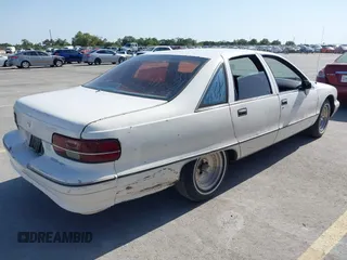 1992 Chevrolet Caprice with VIN 1G1BL53E2NR124884, listed as a IAAI auction lot 42020457 with 346,673 mi miles and . Bid and sale history available at DreamBid. Image 4.