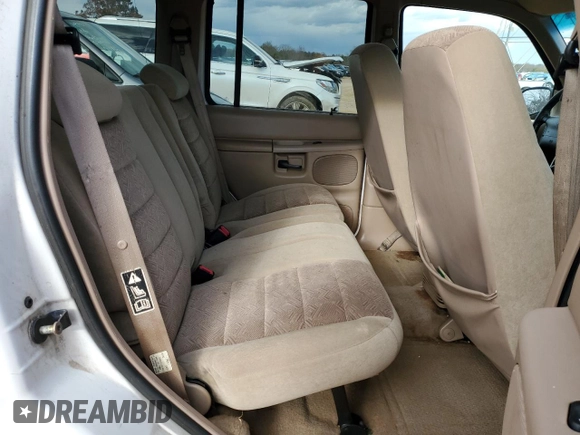 2000 Ford Explorer XLT с VIN 1FMZU63P0YUB43411, выставлен на аукционе Copart как лот 81838514 с пробегом 117 325 миль миль и Списание • Salvage title. История ставок и продаж доступна на DreamBid. Изображение 11.