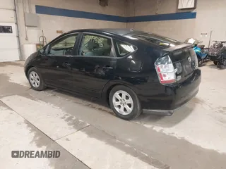 2005 Toyota Prius z VIN JTDKB20U953034977, wystawiony jako IAAI lot #42177898 z przebiegiem 199 079 mil mil oraz . Historia ofert i sprzedaży dostępna na DreamBid. Obrazek 3.